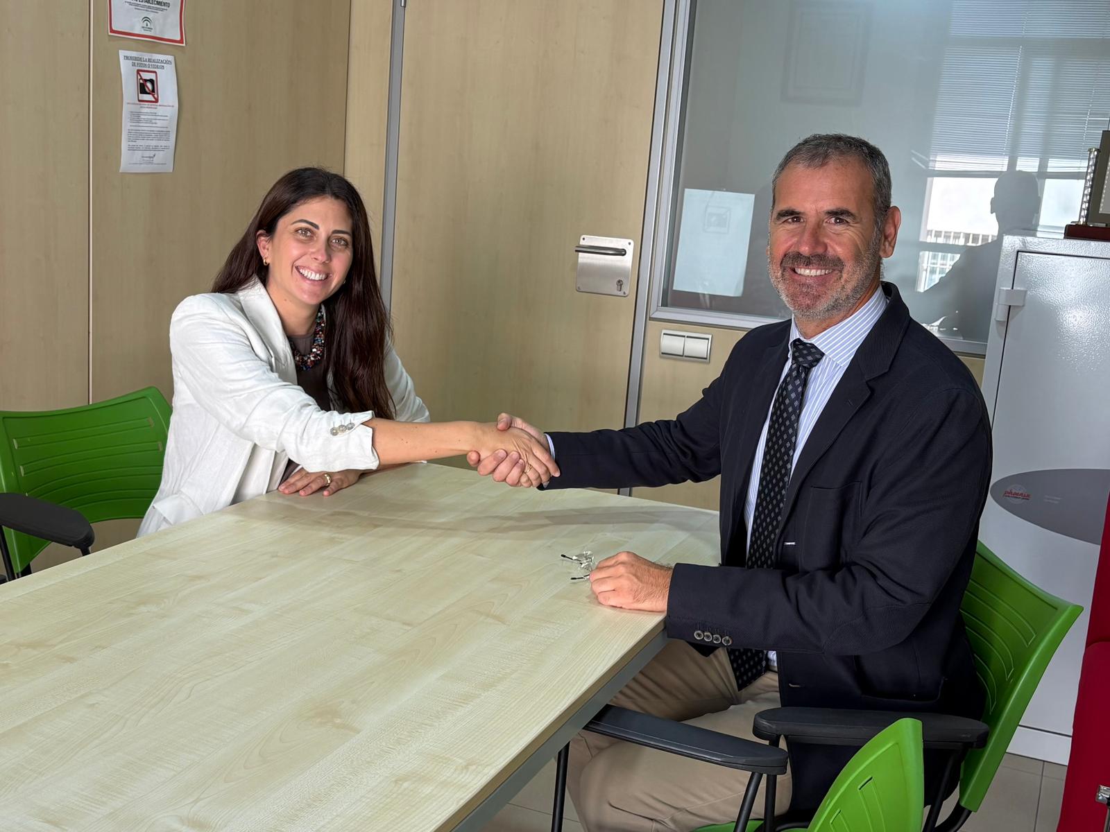 Firma Convenio de Colaboracion entre el Colegio y Stoïk